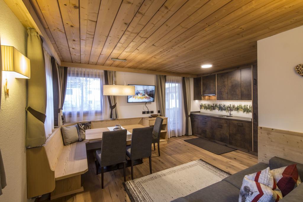 La Bercia Alpine Lodge & Spa La Villa  Exteriör bild
